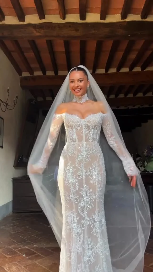 We found this video of Jasmine and couldn’t keep it to ourselves. 
@jasminegaruccio Ten minutes before she walked toward Ben - radiant, real, and utterly stunning. 
This makes it all worthwhile.